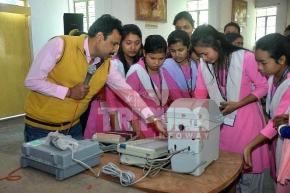 College Students trained on VVPAT